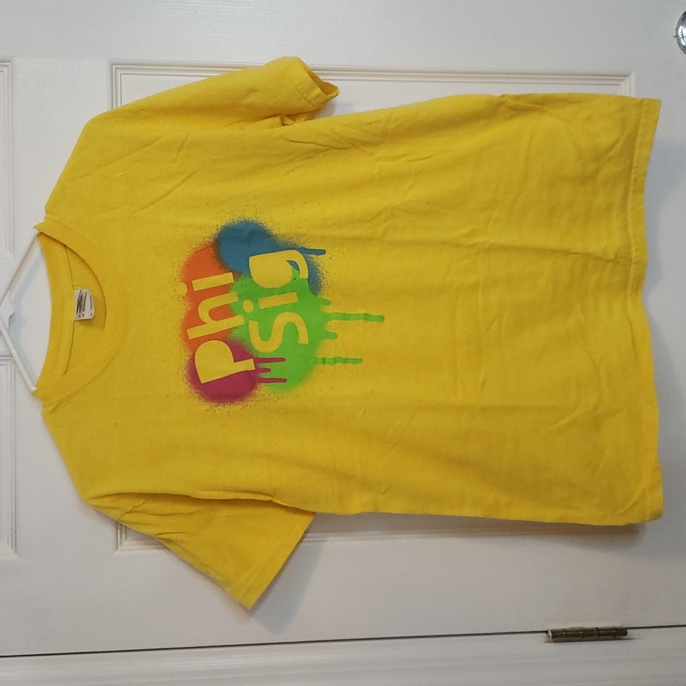 Phi Sigma Sigma Paint Splatter design